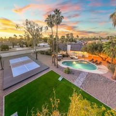 Pickleball Oasis | Heated Pool & Putting Green