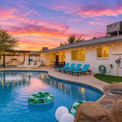 Vacay on Villa | Old Town |Swim, Putt, Play & Stay