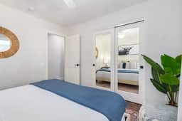 Corrine East - Image 4
