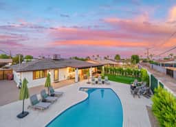 The Hensley on Hubbell | Designer Oasis w/Pool - Image 4