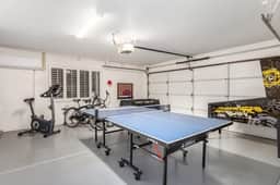 The Larkspur| 2 Masters|FREE Heated Pool| Gameroom - Image 4