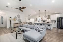 Lynwood Mesa - Image 3