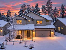 Alpine Retreat |3 Showers|Fire Pit & Putting Green - Image 3