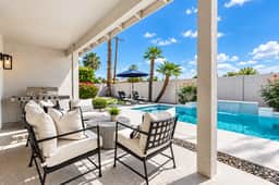 The Kingsley Luxe Old Town Retreat | Heated Pool - Image 3