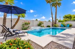 The Kingsley Luxe Old Town Retreat | Heated Pool - Image 4