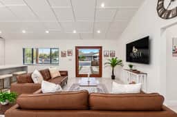 The Windsor Modern Oasis|Pool, Spa, Volleyball - Image 5