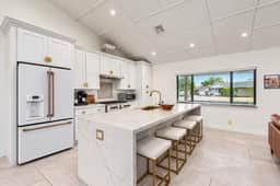 The Windsor Modern Oasis|Pool, Spa, Volleyball - Image 2