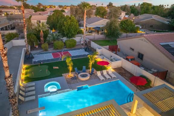 The Cardinal | Ultimate Group Retreat in Glendale - Image 1