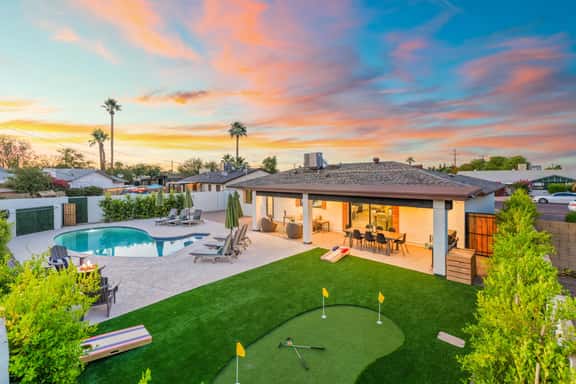The Hensley on Hubbell | Designer Oasis w/Pool - Image 1