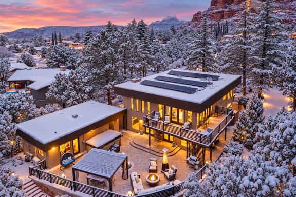 Luxe Chapel Retreat |Chapel Views|Swim Spa | Sauna - Image 1
