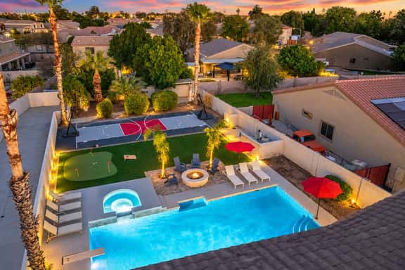 The Cardinal | Ultimate Group Retreat in Glendale - Image 1