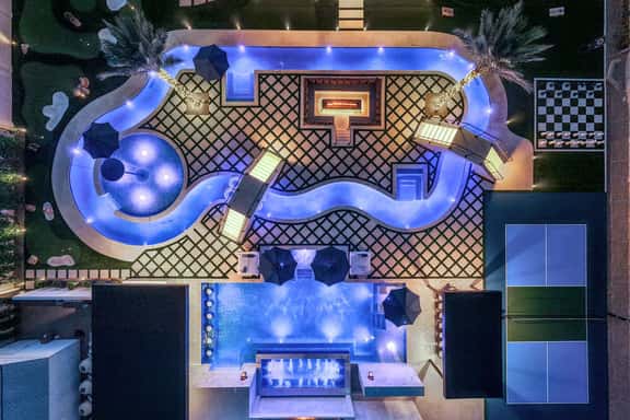 NEW|Private Waterpark Estate | Lazy River & Grotto - Image 1