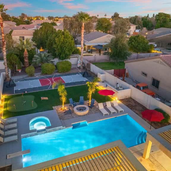 The Cardinal | Ultimate Group Retreat in Glendale - Image 1