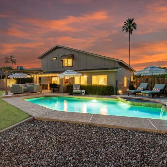 Spanish Wells Retreat | Pool & Spa | Sleeps 12 - Image 1