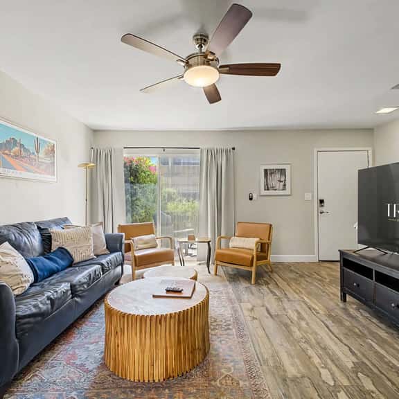 NEW|Camelback 352|Resort-Style Stay Near Old Town - Image 1