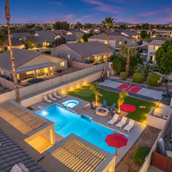 The Cardinal | Ultimate Group Retreat in Glendale - Image 1