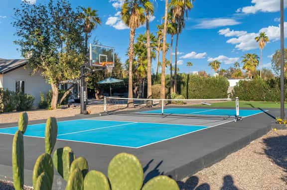 Pickleball Oasis | Heated Pool & Putting Green - Image 2