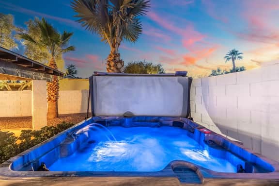 Desert Playground | Pool, Gym, Bocce & Pickleball. - Image 3