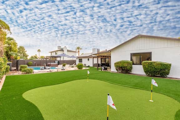 Modern Oasis|2 Primarys|Pool, Spa & Putting Green - Image 5