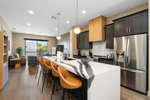 Craftsman PH2 - Laurel Suite  - Image 5