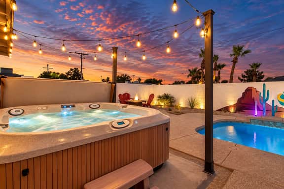 The Eldorado | Two Masters | Pool + Hottub | Mural - Image 4