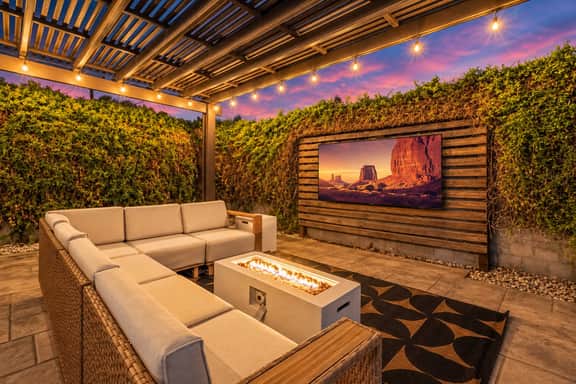 NEW|The Tipsy Cactus @ Old Town|Pool+Bar+Putt. Grn - Image 3