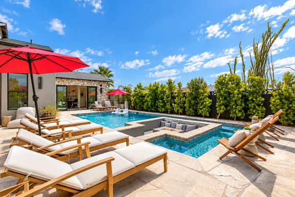 6 Beds | 5 Showers | Htd. Pool, Firepit & Putt Grn - Image 3