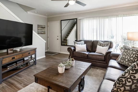 Camelback 367 - Image 1